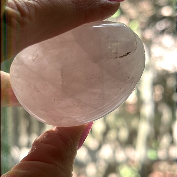 Natural Rose Quartz Palm Stone - Picture 3 of 15